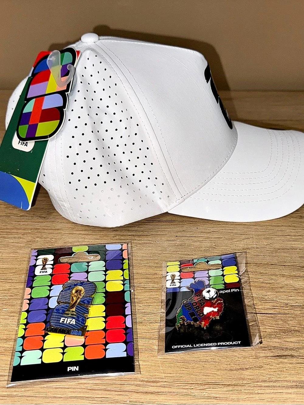 NEW FIFA ‘2026’ World Cup cap & 2 Pins. Size Adult. - Picture 2 of 3
